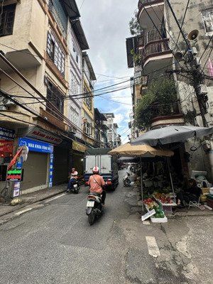 bán nhà thái thịnh-ngõ ô tô tránh-kinh doanh-13,9 tỷ-gần chợ-dân cư đông đúc-50m ra mặt phố