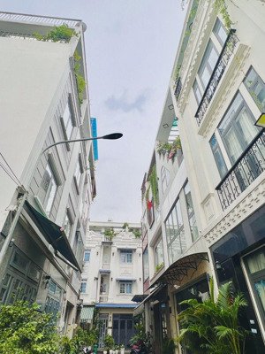 xe hơi vào nhà khu phân lô dân trí cao lê thúc hoạch - phú thọ hoà, tân phú - 4 tầng btct - hơn 9tỷ