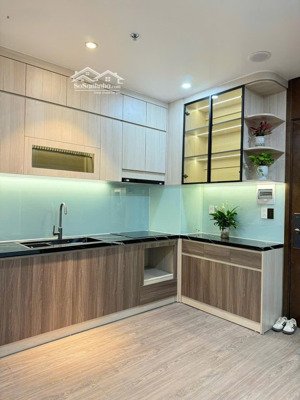 cần bán gấp căn 1,5pn full nội thất giá 3ty050 đầu tư cho thuê dòng tiền đều :156tr/năm