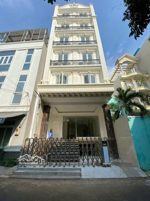 tòa nhà 1 hầm 7 tầng ngay sân bay tân sơn nhất - dt: 7 x28 nh ; 16m - hđt thât 210tr/th - giá 49 tỷ