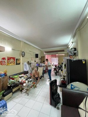 [tân phú]_ bán nhà hẻm tô hiệu 5m_ 48m2_ 2 tầng _ gần mặt tiền _ xe hơi đỗ cửa_ giá 5,4 tỷ