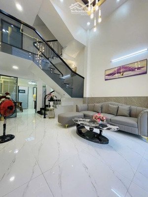 nhà phố gần phú mỹ hưng 1 trệt 3 lầu 4*13m mt 6m 6 tỷ 1