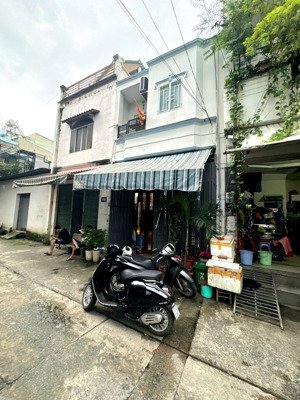 chỉ 4.55 tỷ - mtkd nhựa 5m - nhà 2 tầng btct - 40m2 - 2pn - 2wc