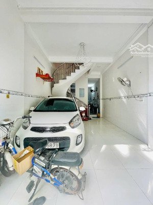 đường số 1 bhh a ,1 xẹt giáp nguyễn sơn- tân phú-đường trước nhà 8m , 2 tầng , 4*12,5m ,chỉ 6,099ty