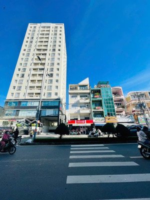 mt điện biên phủ building 11 tầng, 12 x 40m. hđt: 785tr. giá 139 tỷ.
