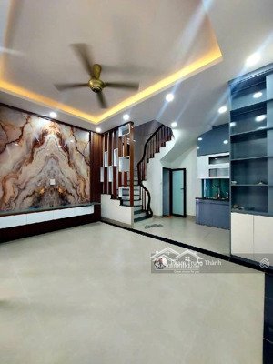 siêu phẩm kđt ngô thì nhậm| 33m2 - mt 4,7m - gần 8 tỷ| lô góc, 3 bước ra ô tô, sát chợ bông đỏ