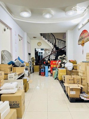 nhà rộng-đường to-thuê cao giá tốt-bán nhà 4x30-5 tầng-mặt tiền đường thoại ngọc hầu tân phu-hiếm