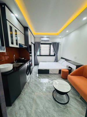 bán tòa ccmn 6 tầng thang máy, 10 phòng khép kín, dt 45m2, mt 3,5m