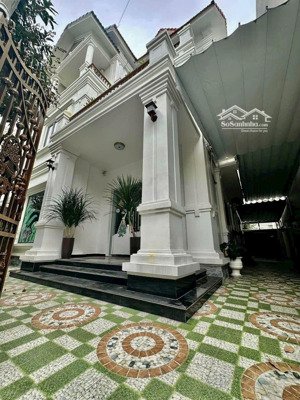 bán căn biệt thự sân vườn khu quán nam - dt 200m - mt 11m - hướng tây tứ trạch - giá bán 17,5 tỷ