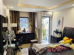 bán nhà văn cao_ba đình_thang máy_dân xây_65m_6 tầng_mt 4m_ngõ thông_kinh doanh_18,6 tỷ 