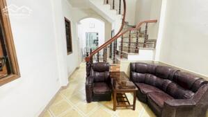 Bán nhà Vũ Tông Phan 3,5 tỷ nhà 3 tầng lô góc 2 thoáng 30m ra mặt phố