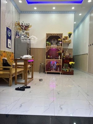 gần cầu phú xuân, 01 tầng, dt 4x11m