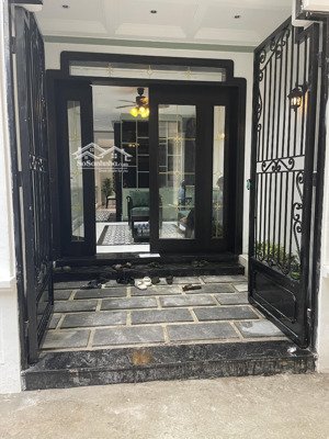 kim giang- 13,2 tỷ- 56m- 6 tầng thang máy- phong cách indochine nhẹ nhàng- fun nội thất