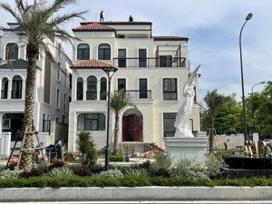 bán biệt thự ciputra căn góc đẹp 324m2, vị trí đẹp, gần lotte, hồ tây, giá rẻ nhất khu, đầu tư tốt