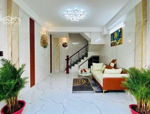 gấp bán nhà 3 tầng hẽm xe hơi, nguyễn thị thập, dt 4*15 giá cực tốt