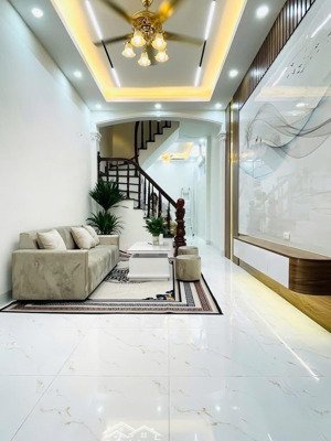phố bùi xương trạch - nhà đẹp - ngõ thông - kinh doanh - lô góc - 40m2*4t