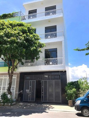 cho thuê nhà kinh doanh 4 tầng 5 phòng gần dự án sun group nha trang khu vcn phước long