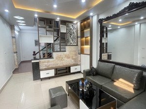 tt thạch bàn, tặng nội thất, 2 thoáng, không bị đối diện nhà, oto đỗ gần, tiện ích bạt ngàn