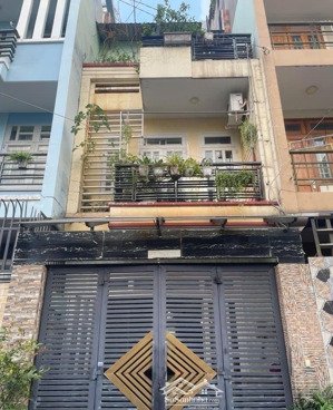 nhà 3 tầng hxt ngủ trong nhà, gần đại học công thương, giá chỉ 8 tỷ nhỉnh