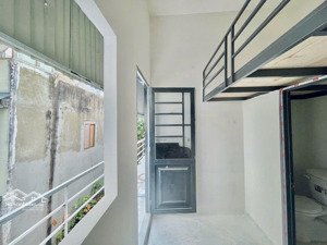 duplex gần đh hutech, đh uth và đh ngoại thương phòng mới, sạch sẽ