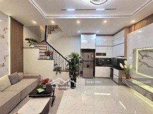 nhà đào tấn, ngõ rộng gẩn phố, sh quay đẩu, bãi xe ô tô 30m, kinh doanh đa mặt hàng, dân xây, 47m2