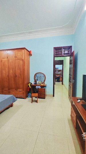 gấp bán nhà siêu diện tích 78m giá thích luôn 13.2 tỷ 3 tầng mặt tiền quyền lực 5.8m ngõ ô tô qua