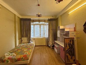 nhà 4t căn góc mặt ngõ hoàng hoa thám gần lạc long quân chợ bưởi, ngõ 3m cách mp 80m, dt 47m mt 5m