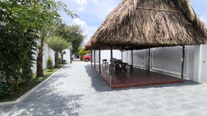 bán căn nhà vườn đầy đủ công năng dt 10x24m giá cực hời