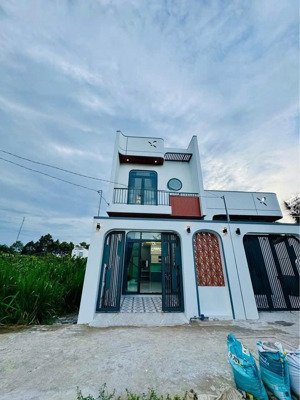 nhà mới ngay trung tâm phước tân, cách chợ, trường, kcn chỉ vài bước chân