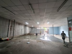 cho thuê kho xưởng 700m2 gần đường lê văn việt, phường long thạnh mỹ, quận 9