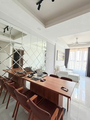 bán gấp căn hộ 2pn2wc tại opal skyline, 1,85 tỷ ko bancol - 2tỷ05 có bancol - hỗ trợ ngân hàng 80%