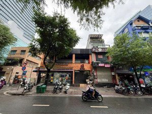 hàng kín - góc 2 mặt tiền âu cơ, q.tân phú - dt: 9x20m - 3 tầng - hđt: 170 triệu - giá: 40 tỷ