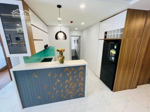 scenic valley 1 phú mỹ hưng 77m, full tiện ích, kèm chỗ ô tô 20 triệu/tháng