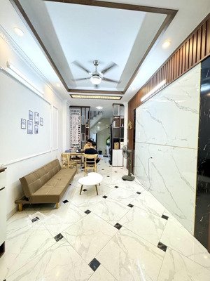 đàm quang trung nhà đẹp full nội thất, gần aeon mall long biên, cầu vĩnh tuy, 2 phút sang phố