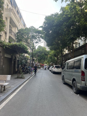 bán liền kề văn phú victoria v6