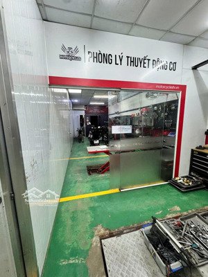 cho thuê kho 300m2 đường phạm hùng, bình chánh, container vào tận nơi, giá chỉ 80k/m2/tháng