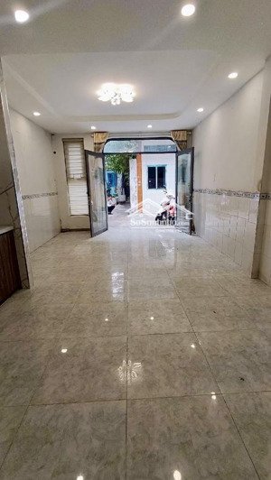 ngay eaon tân phú, chợ sơn kỳ, 30m2, ngang 4m, dọn vào ở ngay giá chỉ nhỉnh 3 tỷ
