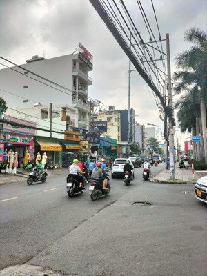 bán nhà tại 770 âu cơ tân bình 4.2 x 25 công nhận 88,8m2 4 tầng cho thuê 80 triệu giá 24 tỷ