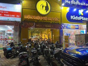 cho thuê mặt bằng tầng 1 mặt phố nguyễn văn lộc