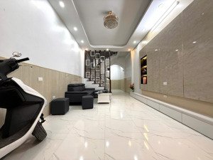 siêu phẩm xuân thuỷ 50m2 - 4 tầng - kinh doanh - ô tô - ngõ thông - giá 15 tỷ