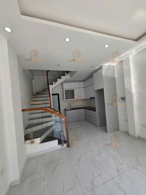 nhà yên nghĩa mới trong đê, 40m ra đường ô tô,dt32m5t giá 4ty2