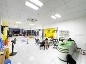 không gian làm việc lý tưởng giữa lòng thanh xuân văn phòng 6 nguyễn ngọc nại!