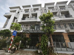 75m2 - 4 tầng hoàn thiện mặt ngoài, giá chỉ hơn 5 tỷ!
nhu cầu ở thực & tạo dòng tiền bền vững