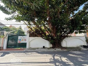 bán đất ngô quang huy, thảo điền , q2 , dt: (7,5x30m)235m2 ctxd: hầm 6 tầng hs 4.0, giá 70tỷ tl