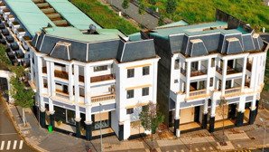 hot! bán nhà phố đô thị century, 5mx22m, 3 tầng, giá 4 tỷ, cách sân bay long thành 3km, có sổ