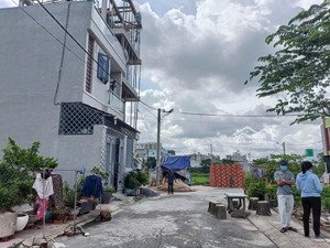 chính chủ cần bán gấp (4x12) ngay đường ngô chí quốc đường nhưa 5m sổ sẵn giá chỉ 3,25 tỷ