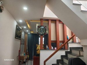 nhà đẹp quận 5 gần đại lộ trần hưng đạo hẻm đẹp, nở hậu tài lộc 6 tỷ 200. liên hệ: 