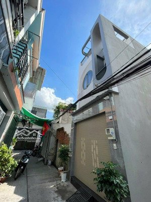 đất tiện xây mới khu dân cư đông đúc