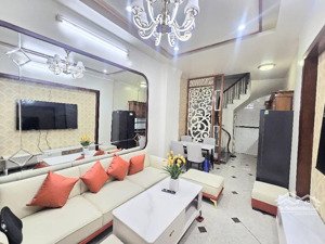 bán nr 37m2 tại bạch mai, giá siêu hời 7,6 tỷ, 3pn, 4wc, 5 tầng, hà nội