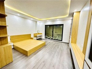 bán nhà phố mễ trì, nhà đẹp ở luôn, dt: 37m 5 tầng 3 ngủ rộng giá hơn 7 tỷ.